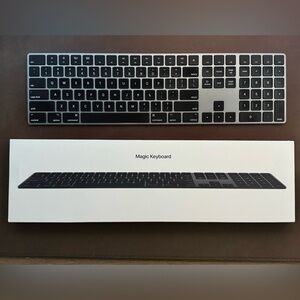 Apple Magic Keyboard with keypad